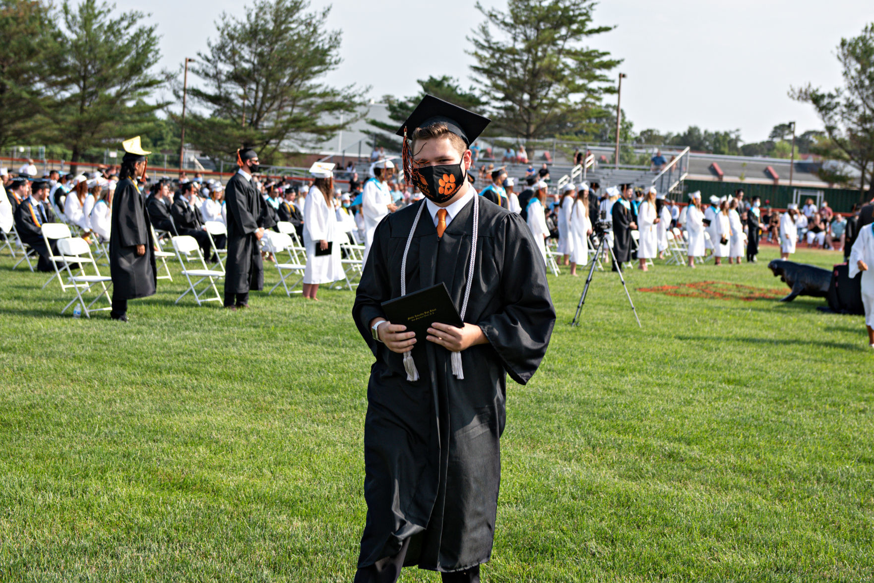 070820_nws_middlegrad